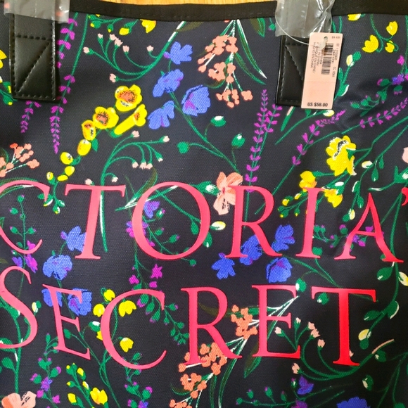 Victoria's secret floral weekender tote bag - Picture 2 of 6